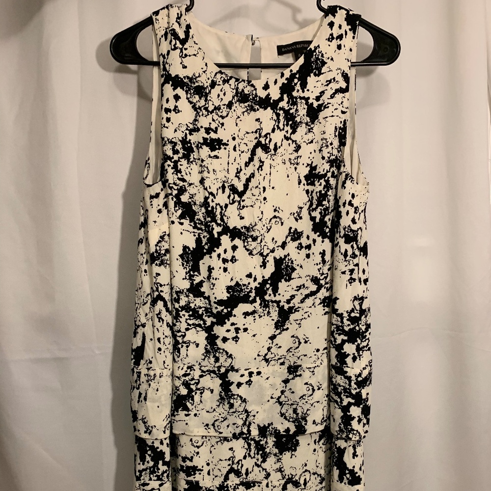 BANANA REPUBLIC WOMANS DRESS